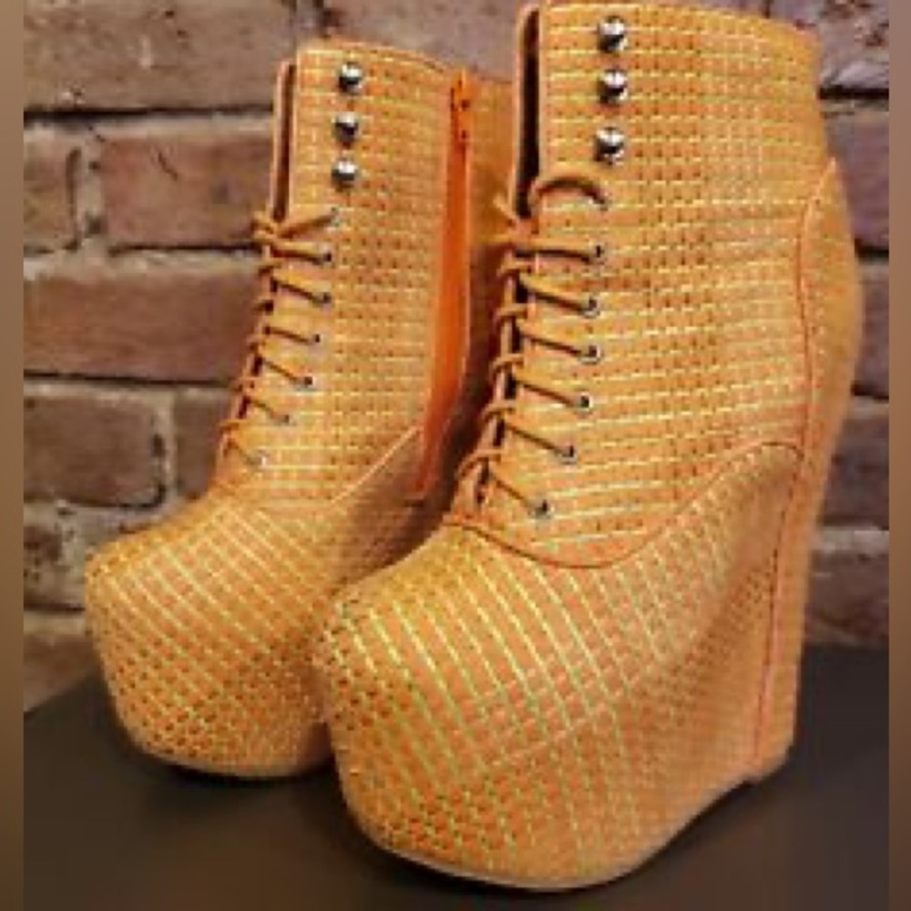 Jeffrey Campbell damsel boot sz 8